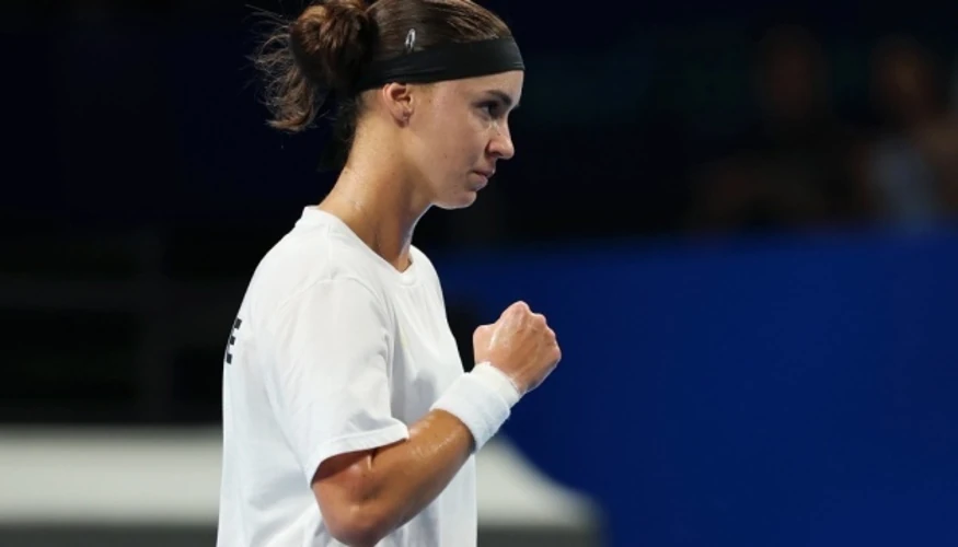Еліна Світоліна після перемоги над Жасмін Паоліні у півфіналі Кубка Біллі Джин Кінг у Шеньчжені
